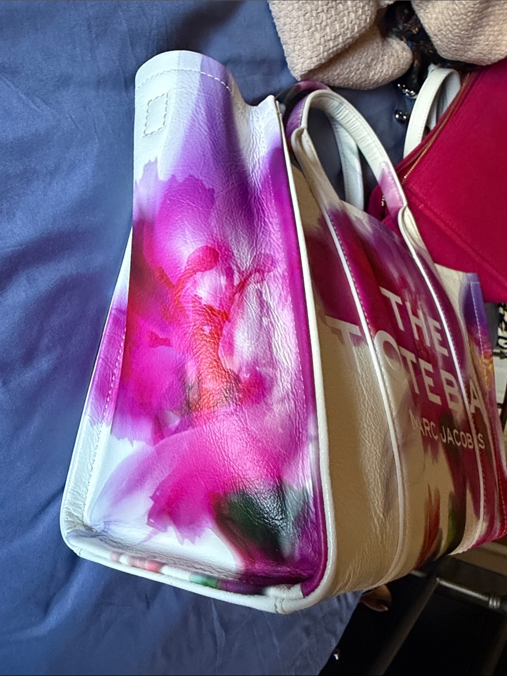 Marc Jacobs White Tote Bag with Pink Floral Print - Picture 6 of 11